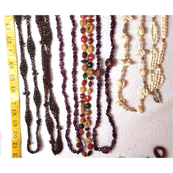 Vintage Hippie Necklace Lot Seeds Fruit Pits Nuts Tribal Shell Long Ethnic Q - Picture 6 of 11